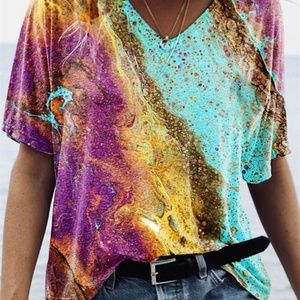 Marble pattern blue pink V neck T shirt size L NWT
